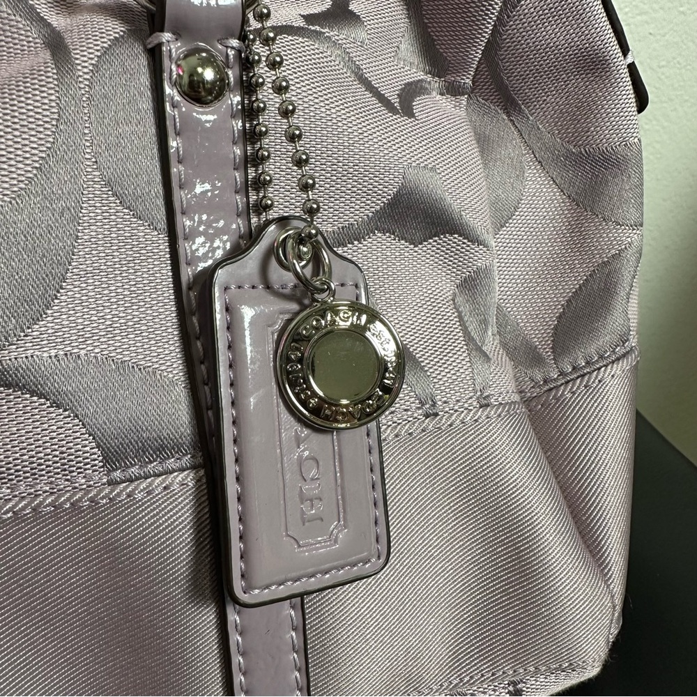 Coach Lilac Signature Print Bag NWT - Picture 2 of 7